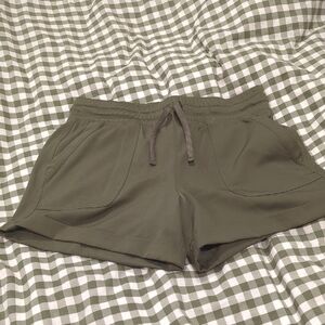 Old Navy Women's Shorts in Olive